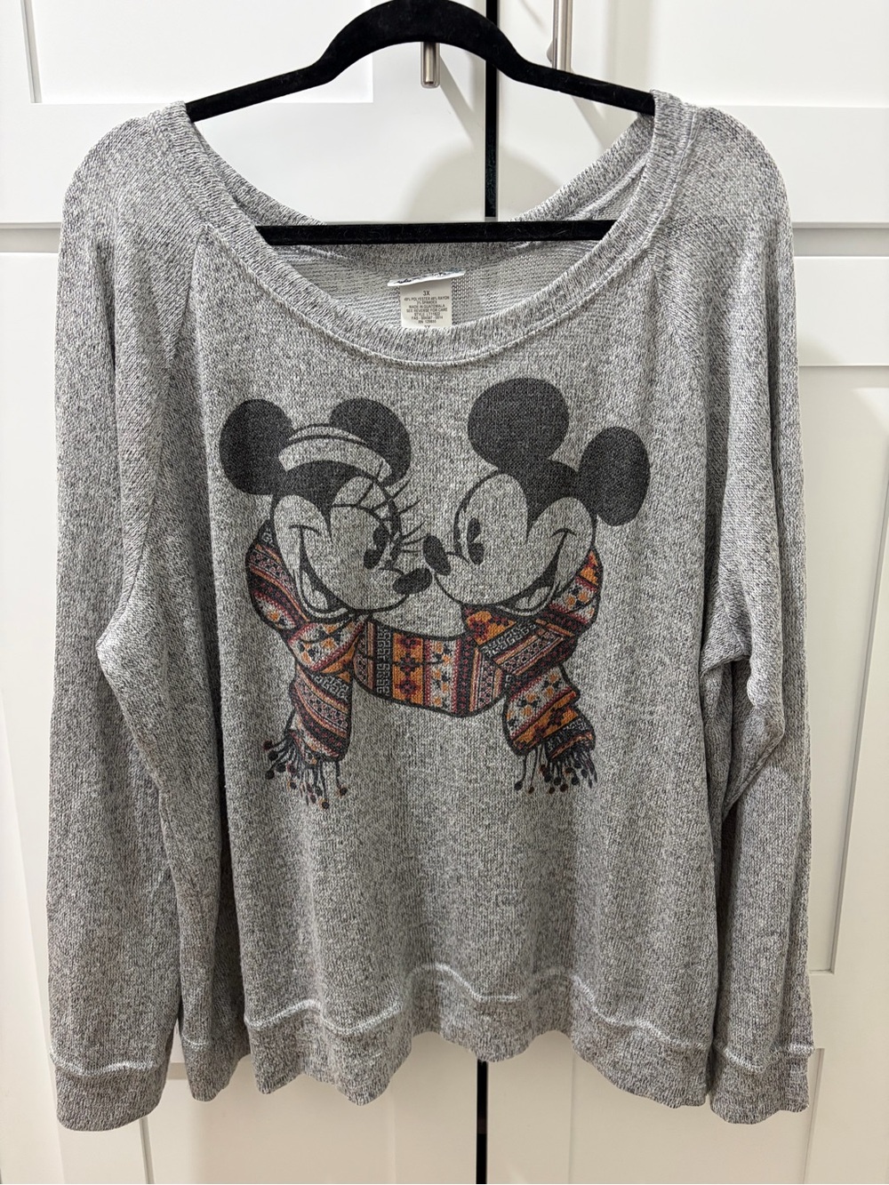 Disney Parks Mickey Minnie Mouse Holiday Scarf Gray Knit Sweater Womens 3X Plus